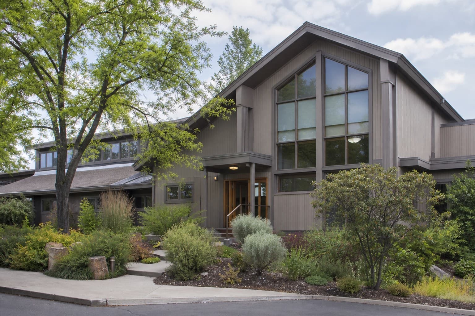 Unitarian Universalist place of worship exterior