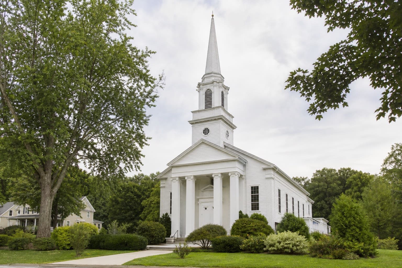 United Church of Christ place of worship exterior
